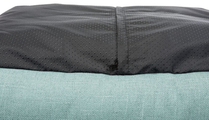 T37584_3-698x400 T37584_3-698x400